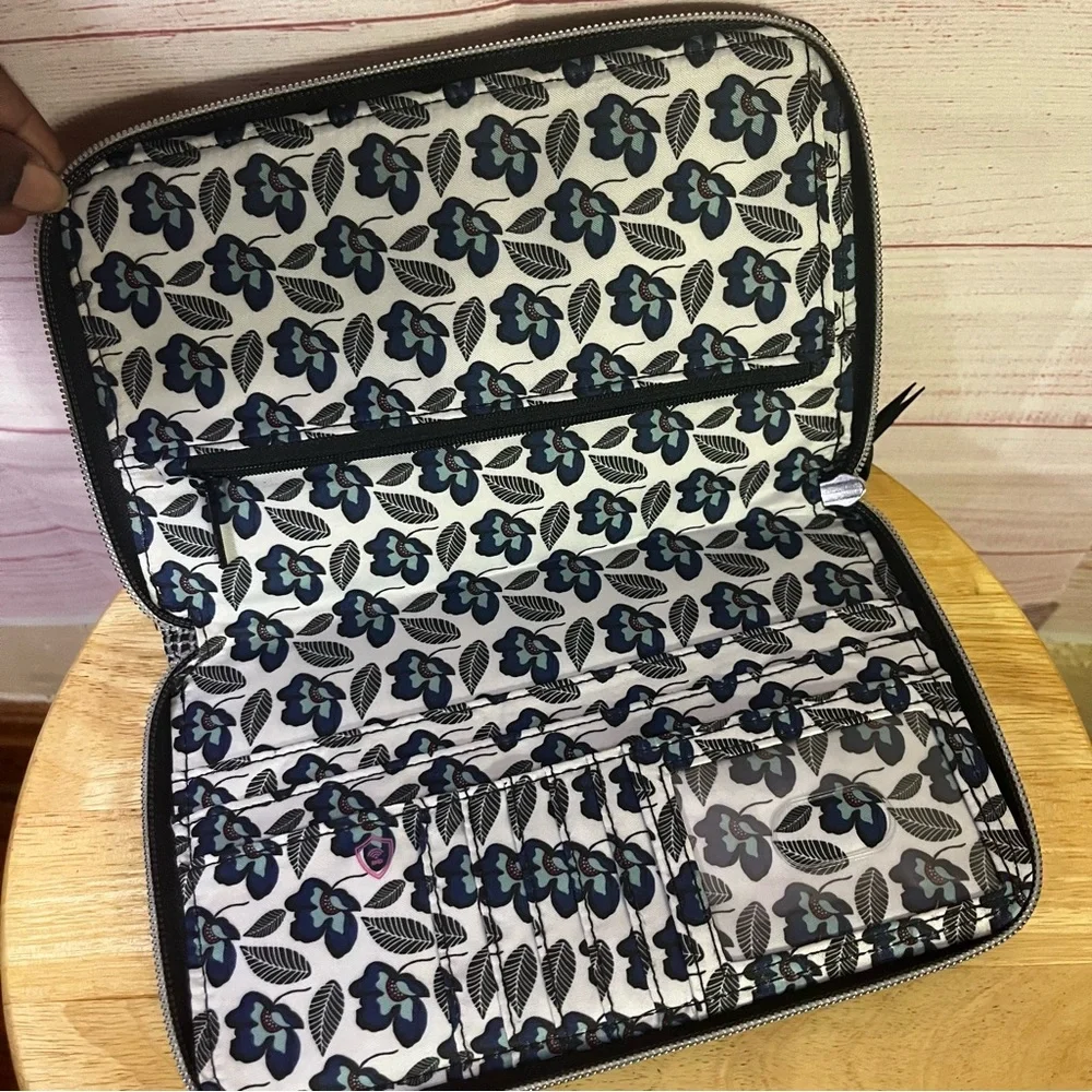 Vera Bradley RFID On the Go Wristlet in the Bedford‎ Plaid pattern.